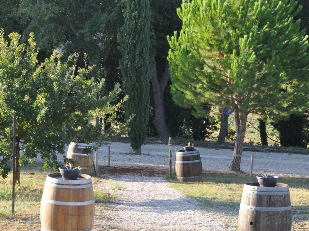 Готель Domaine Saint Victor La Tour-d'Aigues Екстер'єр фото